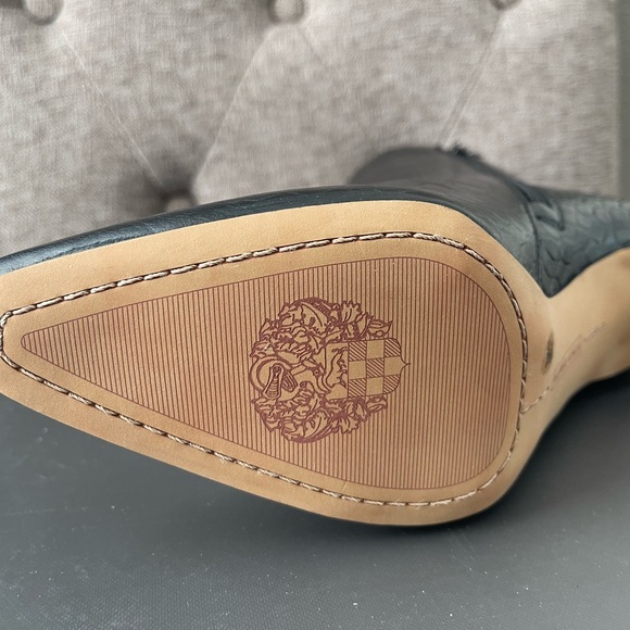 Vince Camuto Women's Allost Pointy Toe Bootie Ankle Boot In Size 7  EU 38 - Picture 9 of 10